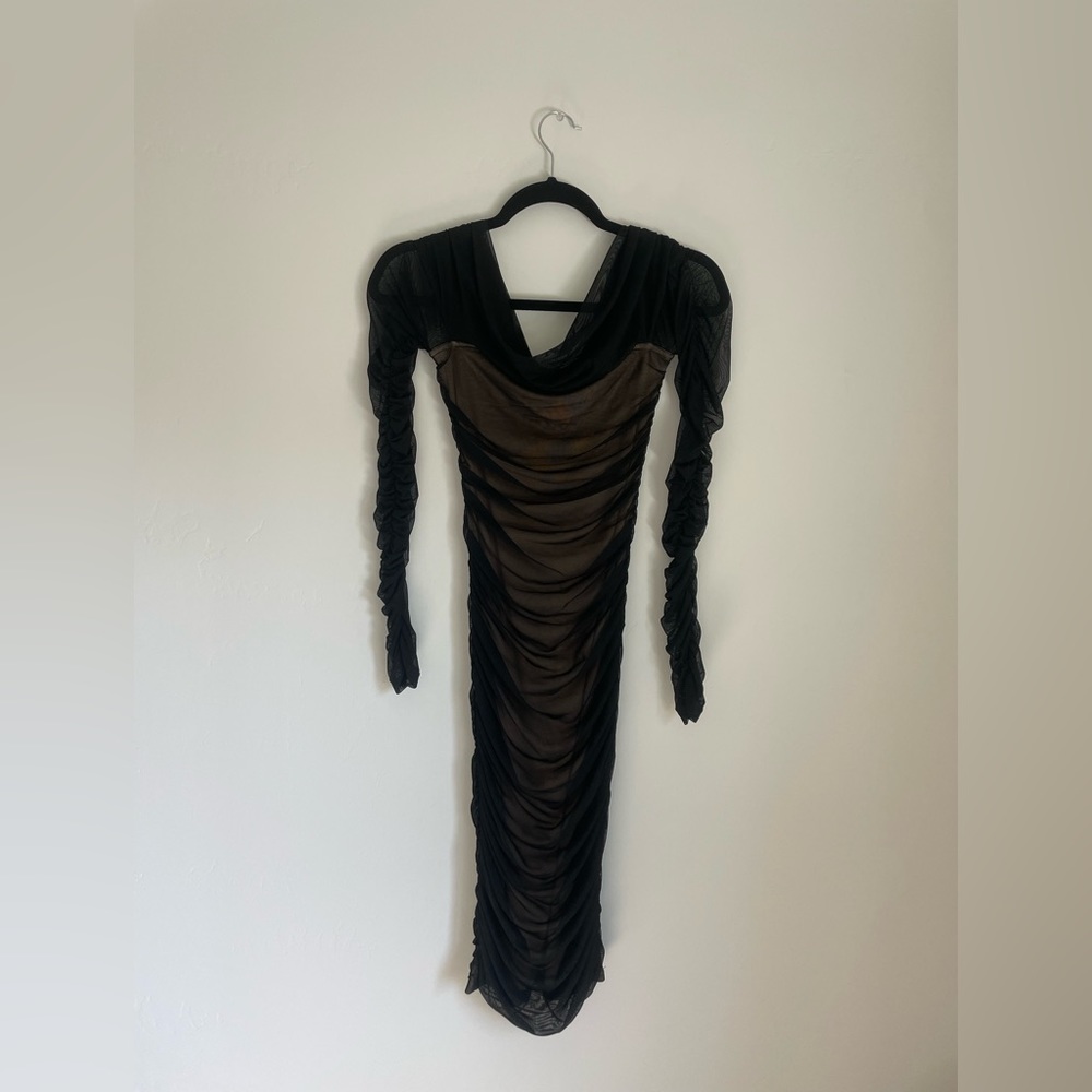Fashion nova black dress off the shoulder